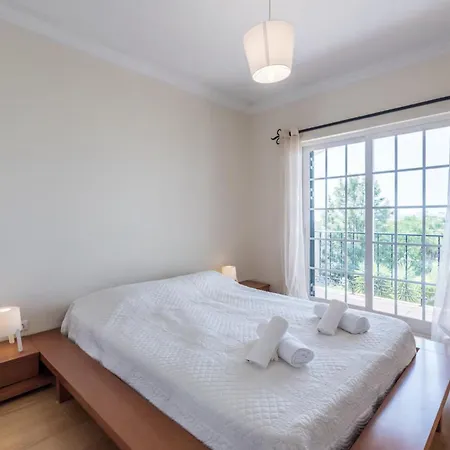 Casa de Férias Private - Rooftop & Garden - *